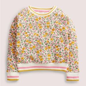 Set of 2 .. Printed sweatshirt / jersey and skirt !!